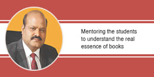 Mentoring the students to understand the real essence of books